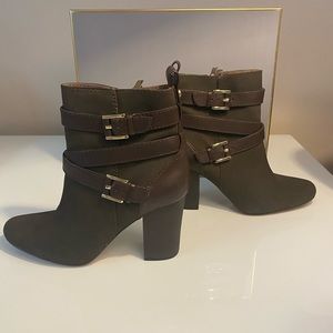 Louise et Cie Booties Size: 7.5